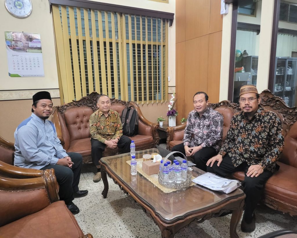 Dosen MPI STAIL Hadiri Pertemuan ISMAPI Jatim