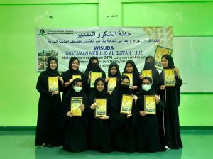 Puluhan Mahasiswa STAIL Ikuti Wisuda Menulis al Qur’an